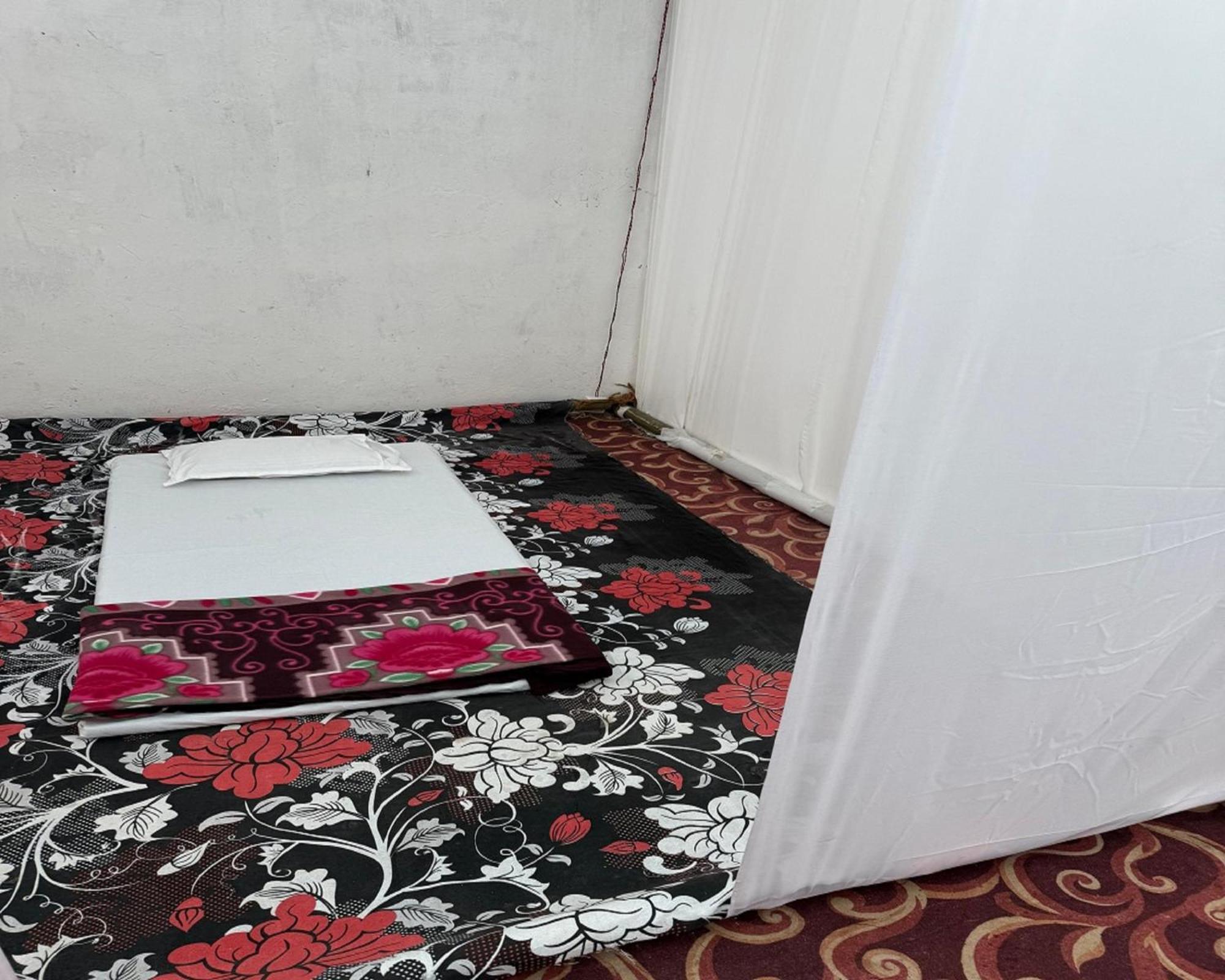 Arail Tent City Kumbh Cottage Mahakumbh -Near Arail Ghat And Naini Station Allāhābād Junction المظهر الخارجي الصورة