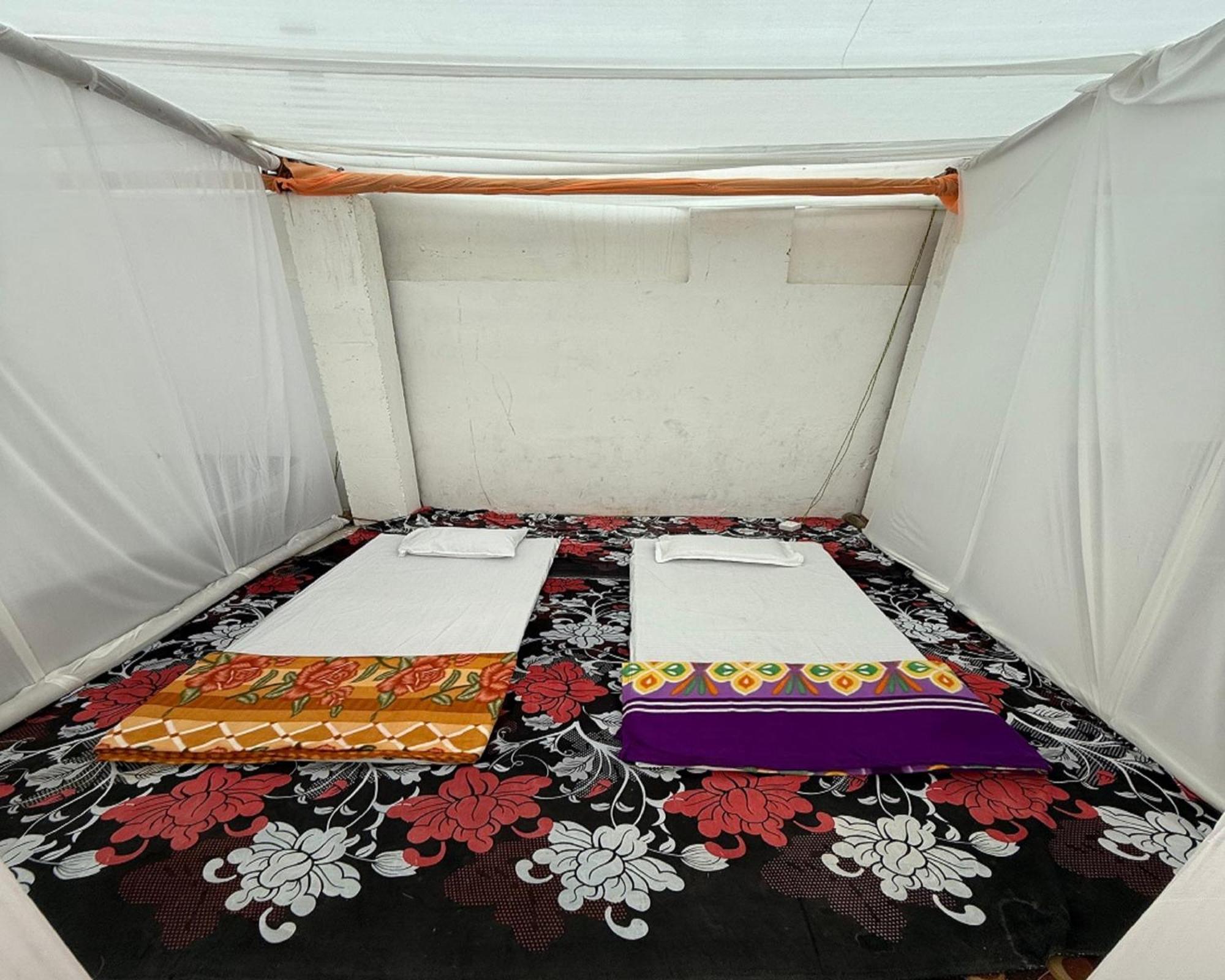 Arail Tent City Kumbh Cottage Mahakumbh -Near Arail Ghat And Naini Station Allāhābād Junction المظهر الخارجي الصورة