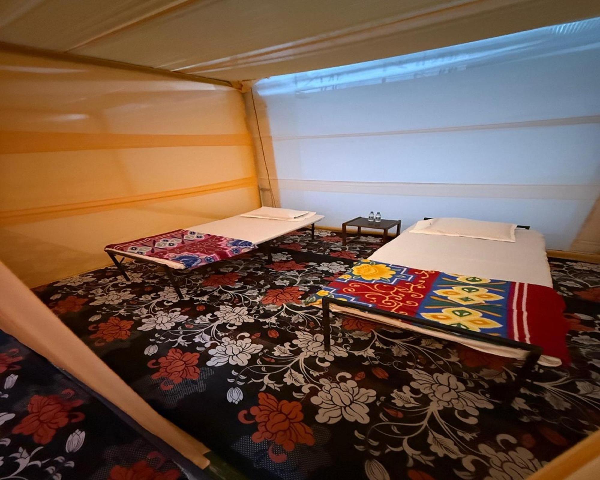 Arail Tent City Kumbh Cottage Mahakumbh -Near Arail Ghat And Naini Station Allāhābād Junction المظهر الخارجي الصورة